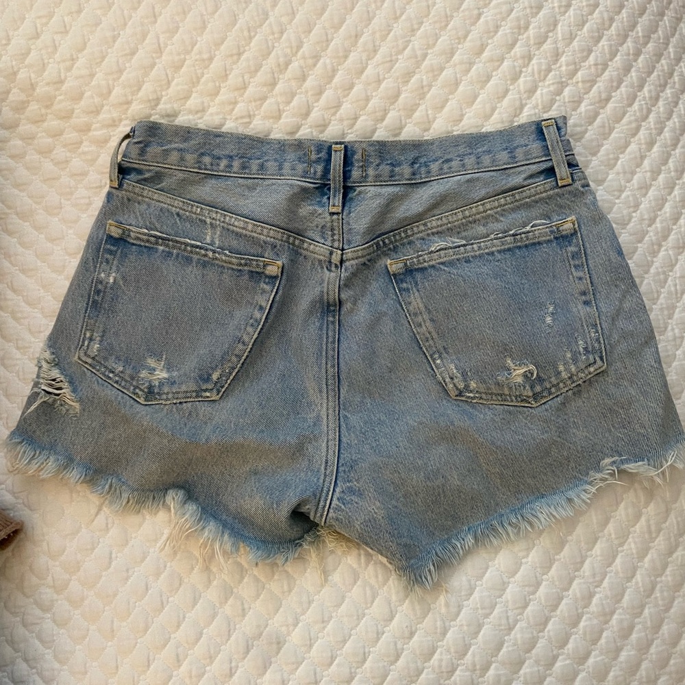 Agolde vintage cut offs size 28, good condition. - Picture 3 of 3
